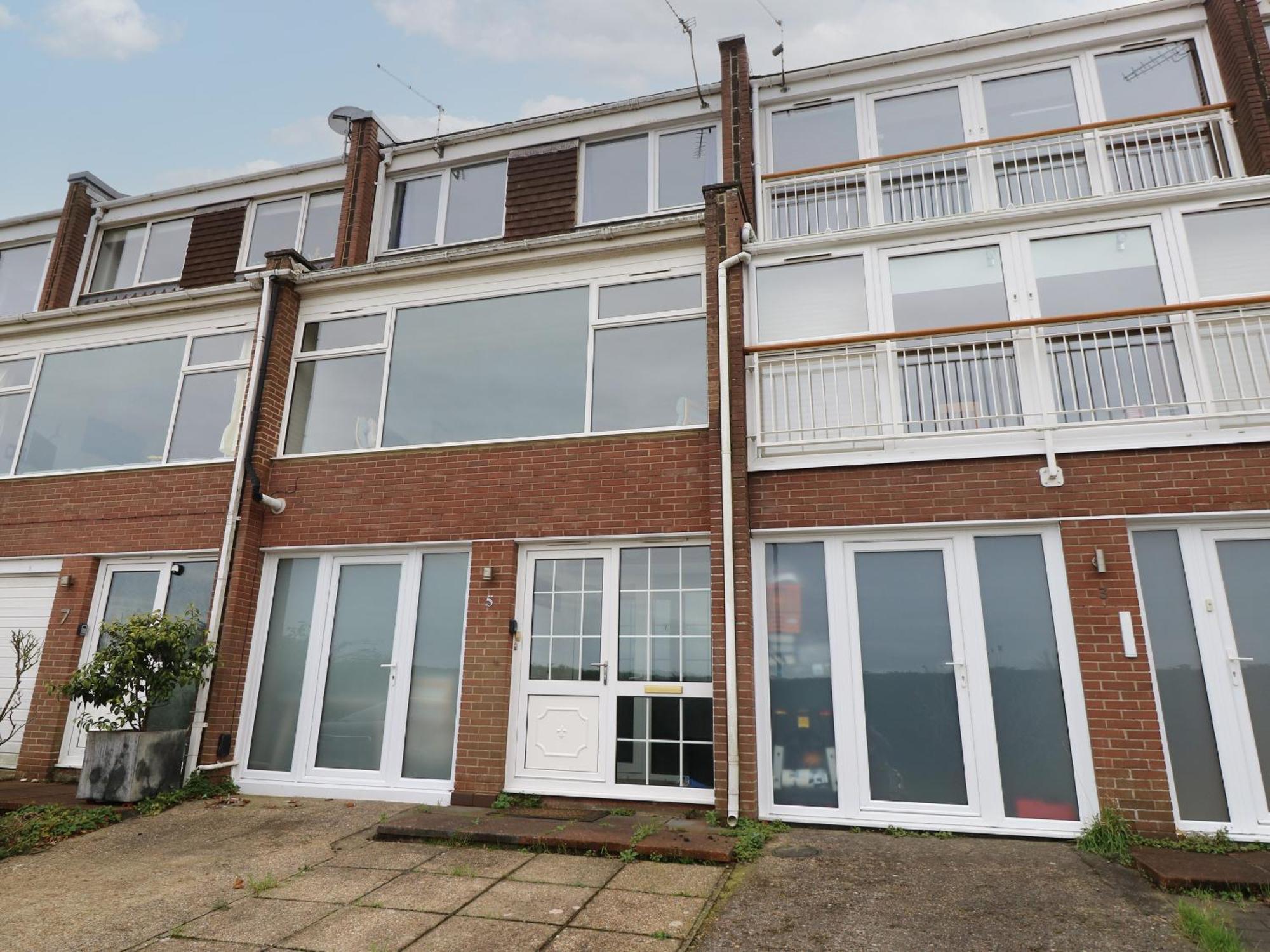 High Tide Villa Cowes  Exterior photo